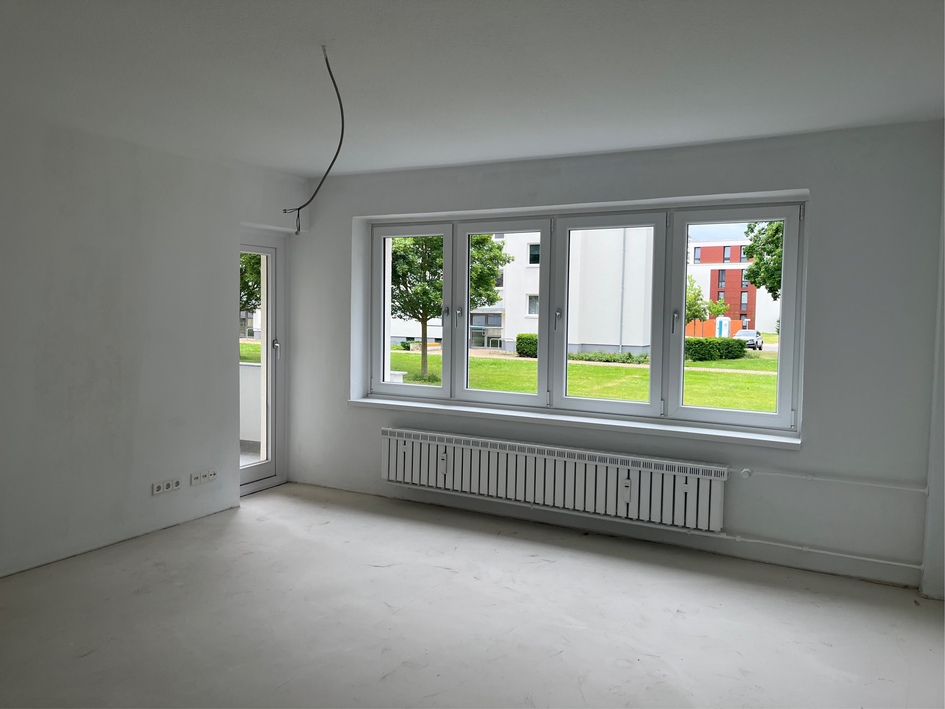 Wohlfühlen in der Teichbreite: Modernisierte Erdgeschoss-Wohnung mit sonniger Loggia - Photo 1