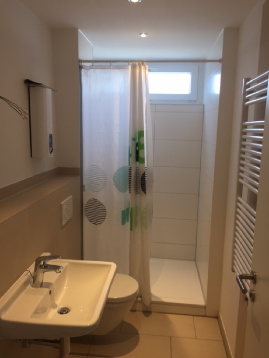 Werks- und citynahe 2-Zimmer-Wohnung - Photo 2