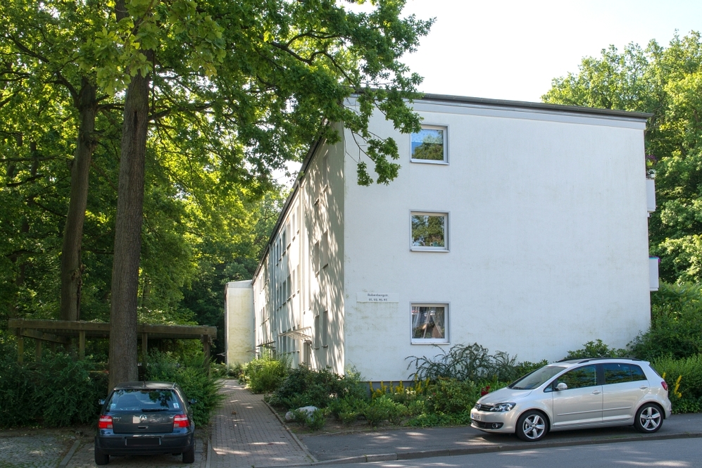 Modernisierte Erdgeschosswohnung mit Einbauküche - Photo 4