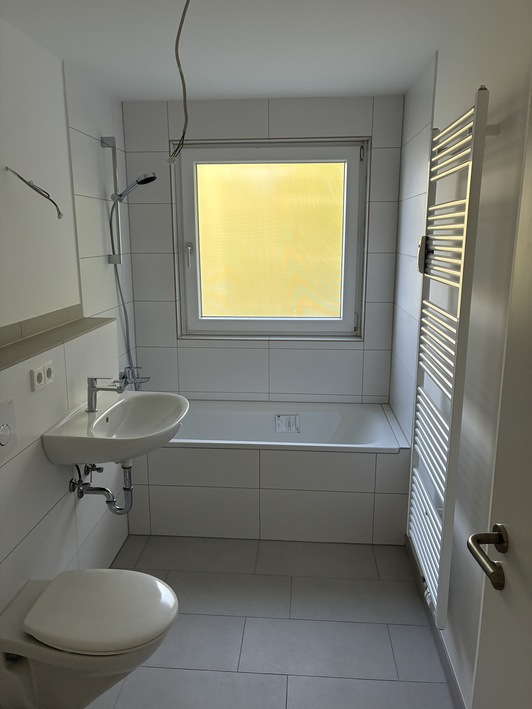 Top modernisiert, hell und einladend – Ihr neues Zuhause im Rabenberg und bereit für Sie! - Foto 1
