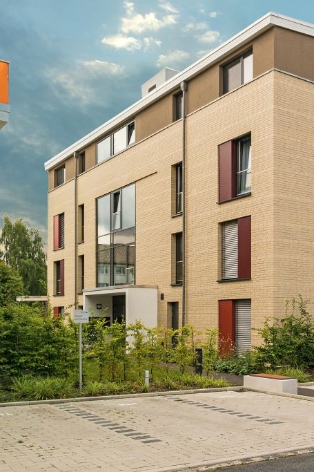 Exklusives Wohnen in bester Wohnqualität, mit Stellplatz - Photo 2