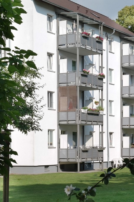 Zentrale 2-Zimmer-Wohnung mit Balkon – nur wenige Minuten in die City! - Photo 2