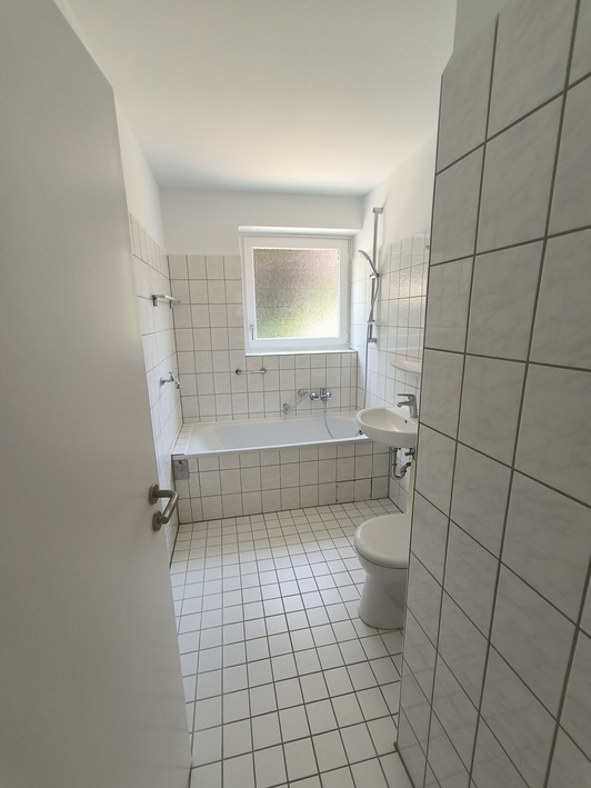 Bequem wohnen im Erdgeschoss – 3 Zimmer mit Loggia in Detmerode - Photo 3