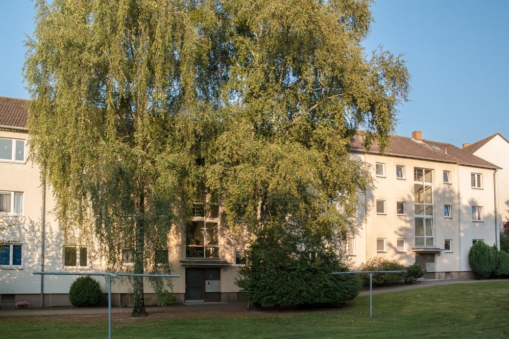 Wohnen im Grünen: Helle 3-Zimmer-Wohnung mit Loggia - Photo 2
