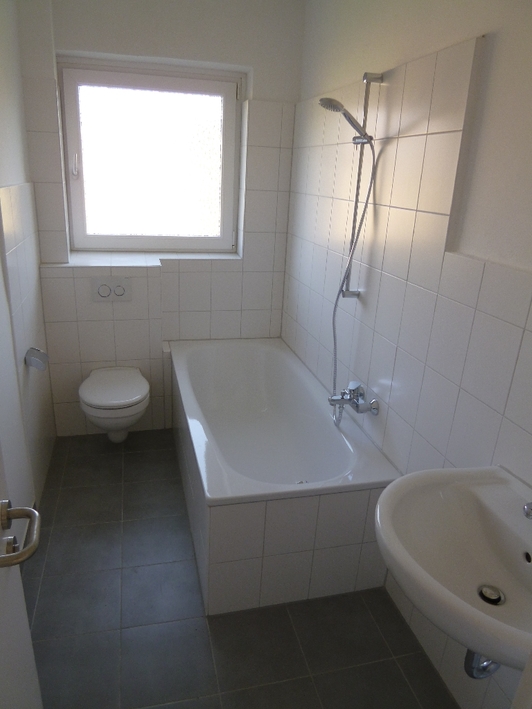 Modernisierte 3-Zimmer-Wohnung in Teichnähe - Photo 2