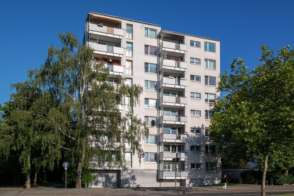 Zentral, modern und mit Aufzug-Ihre neue 2-Zimmer-Wohnung - Photo 2