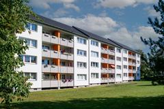 Viel Platz für die Familie: 4 Zimmer, Gäste-WC und Loggia - Photo 1