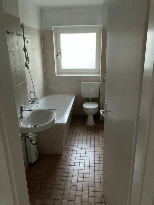 Großzügige 3‑Zimmer‑Wohnung mit Loggia - Photo 3