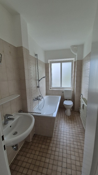 Erdgeschosswohnung nahe der Innenstadt - Foto 2