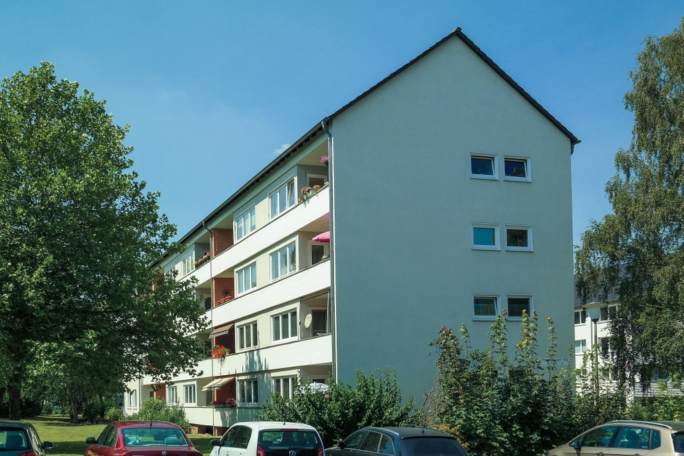 Fallersleben: 3-Zimmer-Wohnung mit Badewanne und Loggia - Photo 3