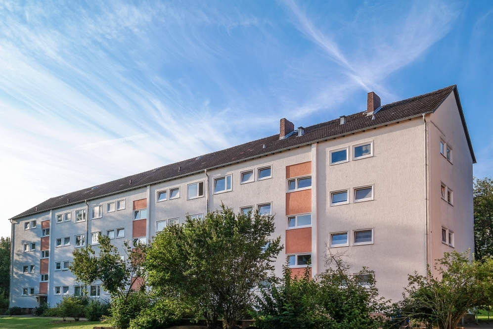 Fallersleben: 3-Zimmer-Wohnung mit Badewanne und Loggia - Photo 2