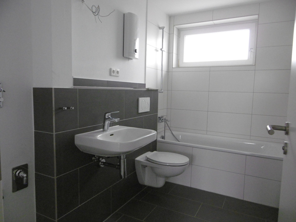 Modernisierte 3-Zimmer-Wohnung mit Loggia in Fallersleben - Photo 3