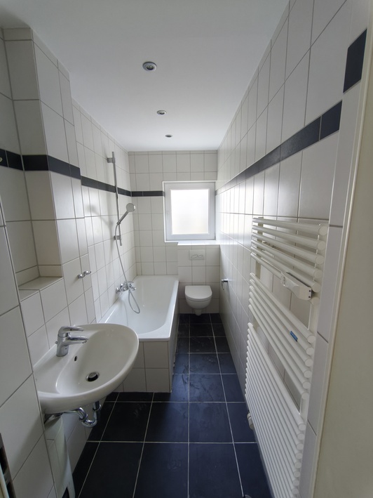 Zentrumsnahe 3-Zimmer-Wohnung mit Loggia - Photo 4