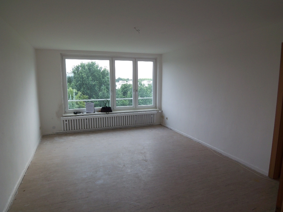 Zentral gelegene 3-Zimmer-Wohnung mit Loggia - Foto 2