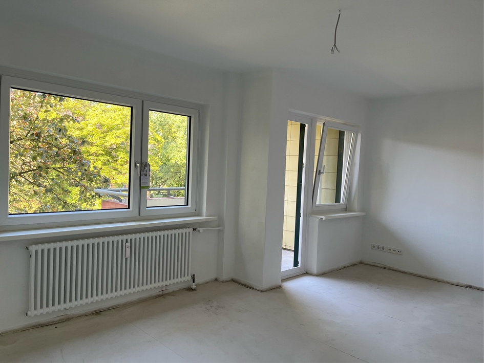 Modernisiertes Zuhause in der Teichbreite: 3 Zimmer und gleich zwei Balkone zum Entspannen - Foto 1
