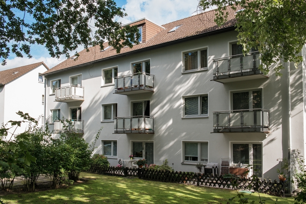 Wohnung mit kombiniertem Wohn- und Schlafbereich im Dachgeschoss - Foto 5