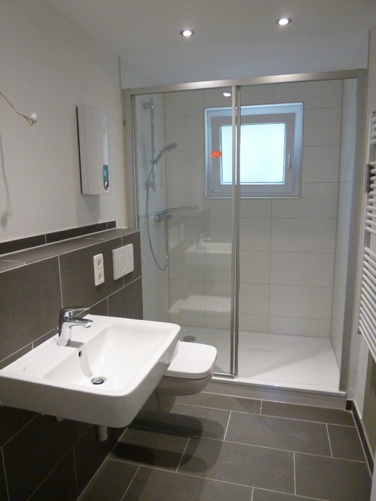 Modern wohnen mit Duschbad und kurzen Wegen in die City - Photo 4