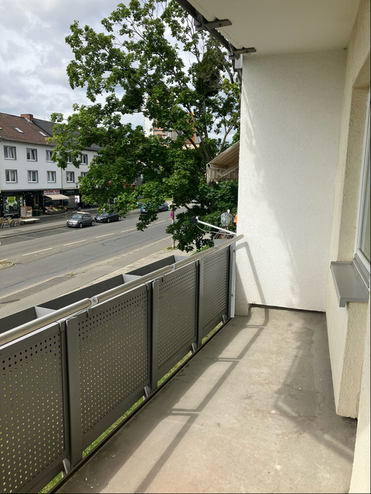Modernisierte 3-Zimmer-Wohnung mit Balkon und kurzen Wegen in die Innenstadt - Photo 3