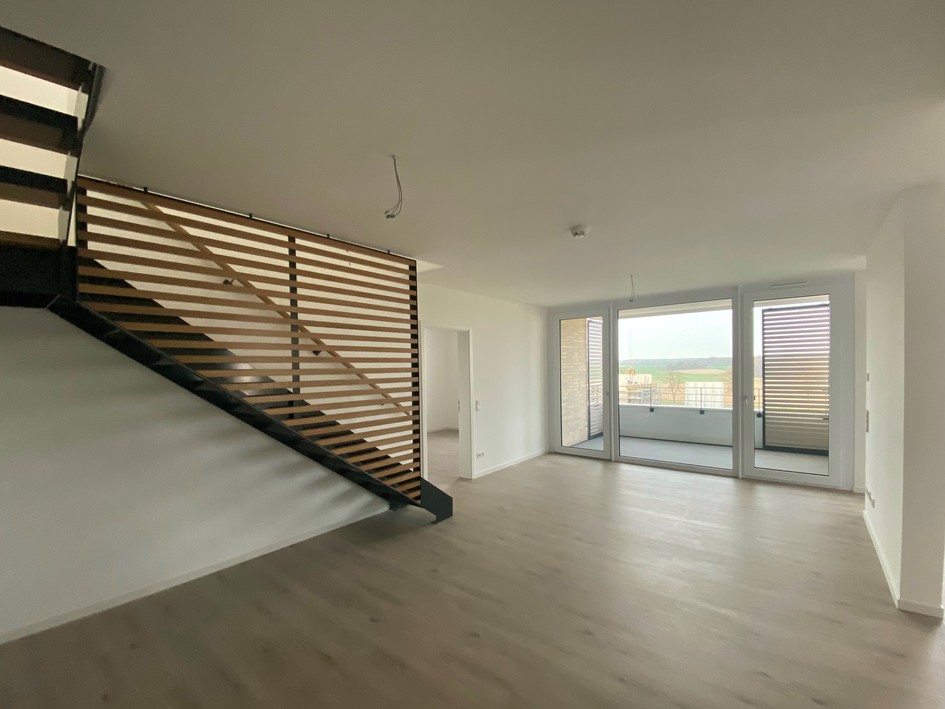 Wunderschöne Maisonette-Wohnung mit herrlichem Ausblick und 2 TG-Stellplätze - Photo 1