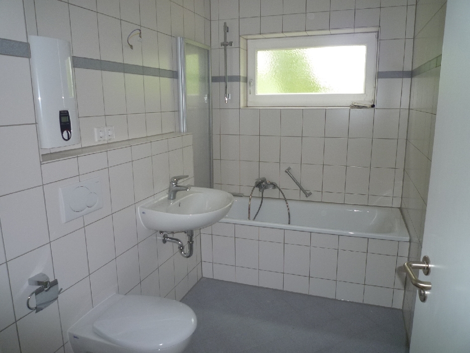 Ihr neues Zuhause mit offenem Wohnbereich und Einbauküche - Foto 2