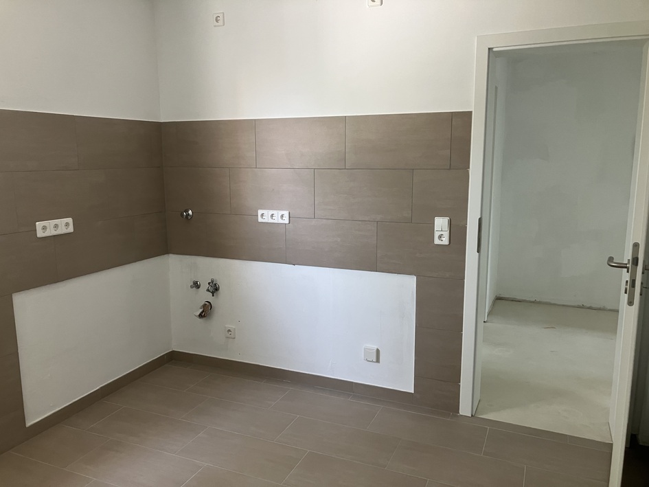 Zentrales Wohnen: Top modernisierte Wohnung mit Stil - Photo 2