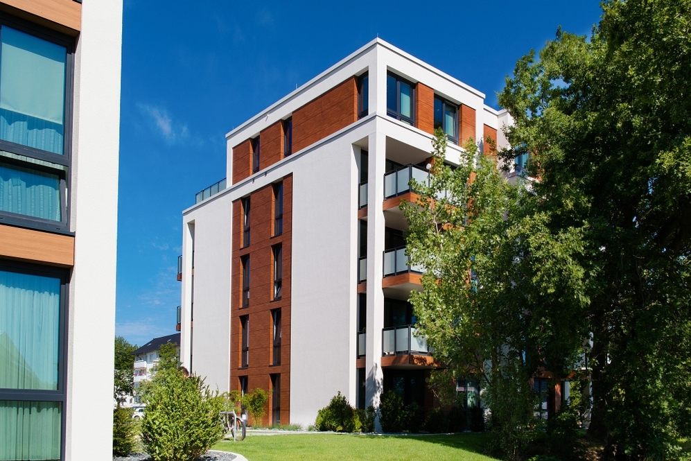 Helle Wohnung mit offenem Wohnkonzept, Dusche, Einbauküche und Designvinylboden - Photo 4