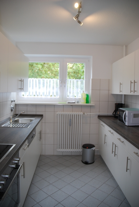 Zuhause auf Zeit – Möblierte 4-Zimmer-Wohnung in ruhiger Lage - Photo 5