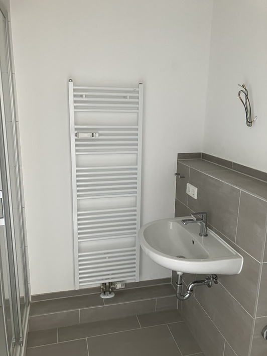 Ideal für Familien oder Paare –Neu modernisierte Wohnung in Detmerode - Photo 1