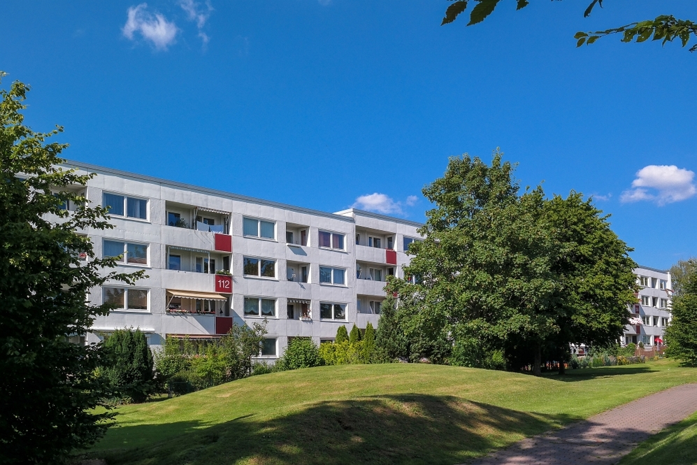 Hell, ruhig, gut aufgeteilt: 3‑Zimmer‑Wohnung mit Loggia - Photo 2
