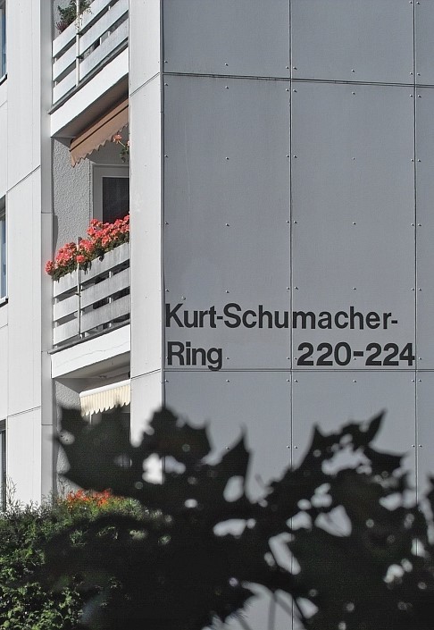 Wohnen im Grünen: Attraktive Wohnung mit schönem Mietergarten und Loggia - Photo 1