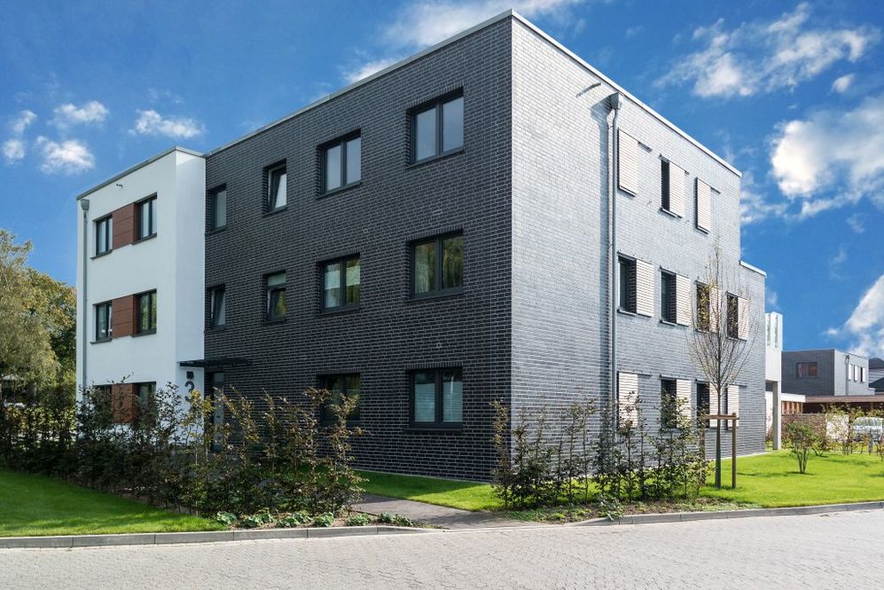 Wohnkomfort pur: Fußbodenheizung, Balkon u. durchdachte Raumgestaltung - Photo 1