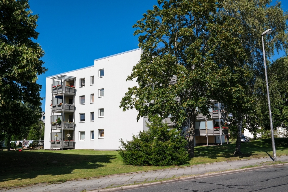 Moderne 3‑Zimmer‑Wohnung im Erdgeschoss mit großer Essdiele und Balkon in Detmerode - Photo 4