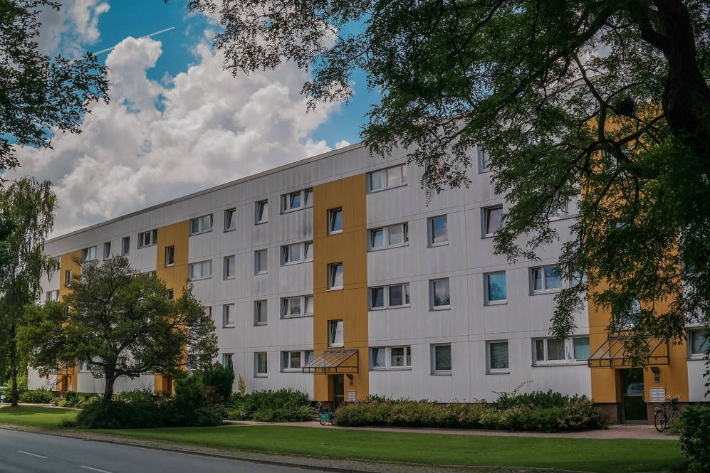 Genießen Sie Ihr neues und modernisiertes Zuhause-Erdgeschosswohnung mit sonniger Loggia - Photo 2