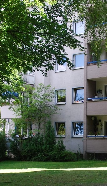 Zentral gelegen: 3‑Zimmer‑Wohnung mit zwei Balkonen im 1. OG - Foto 3