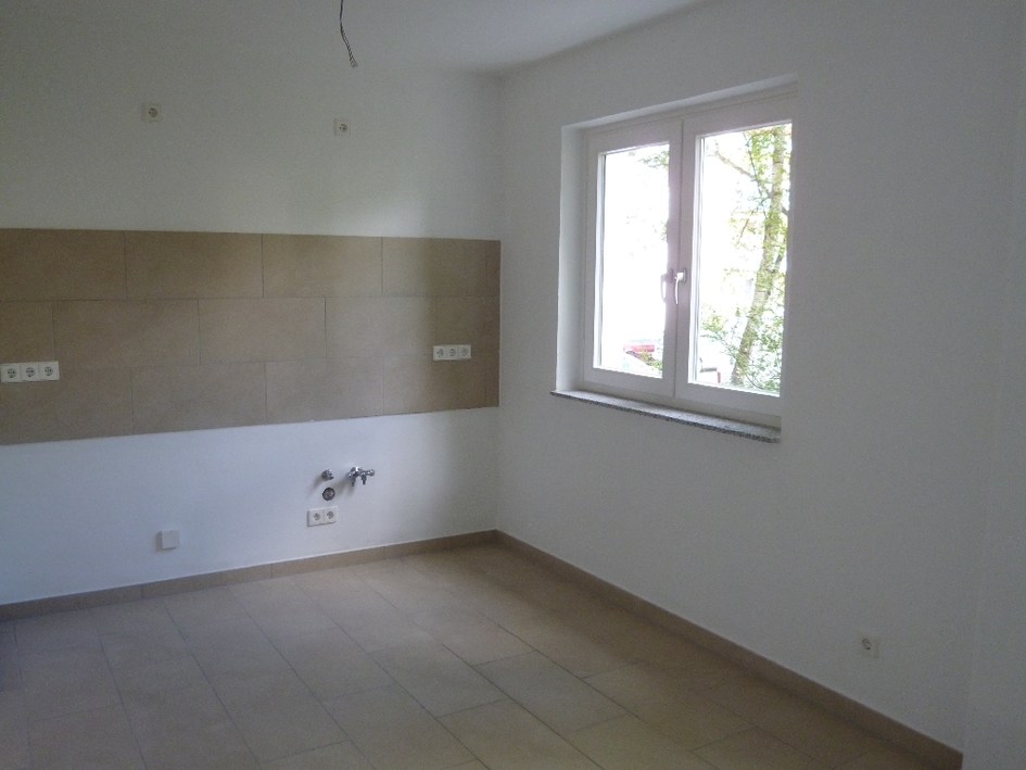 Nur wenige Schritte zur City – Ihr neues Zuhause mit Balkon und Duschbad - Foto 2