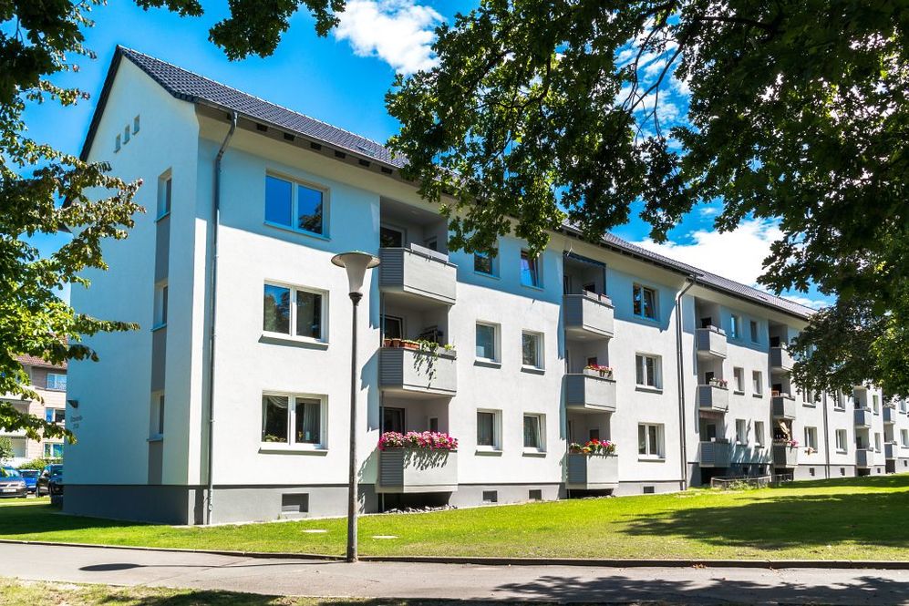 Frisch modernisiert im 1. OG: Großzügige 4-Zimmer-Wohnung mit Loggia - Foto 5