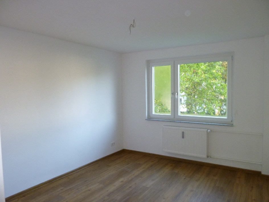 Wohnkomfort pur: 2 Zimmer mit Einbauküche u. Design‑Bodenbelag - Foto 4
