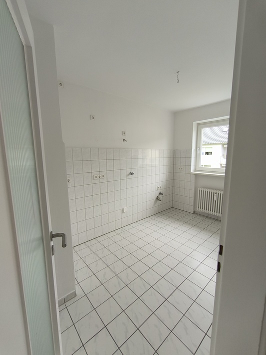 Attraktive Wohnung mit viel Licht, Loggia und schöner Raumaufteilung - Photo 5