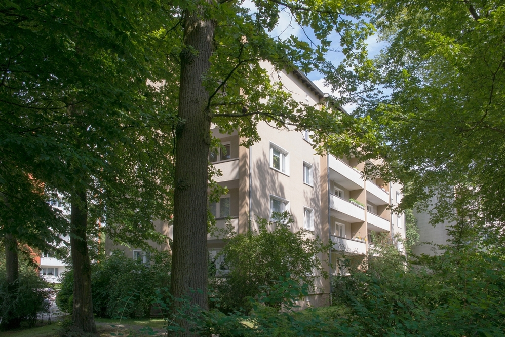 Citynah u. stilvoll: 2 Zimmer mit Einbauküche und Design‑Bodenbelag - Photo 5